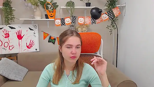 Snapshot of Spicy_Lexi chatting on 20, 10, 2025 Spicy Lexi online show from 20, 10, 2025