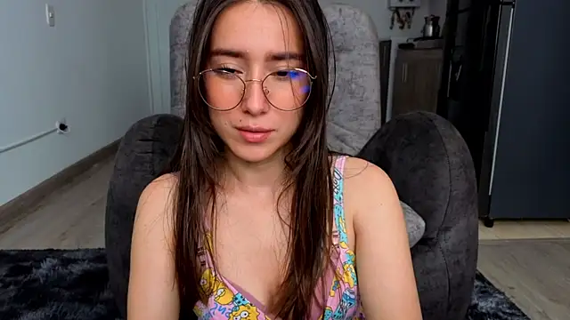 Adhara Kitten online show from 16, 5, 2026