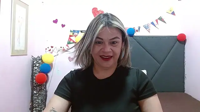 pamela echeverria online show from 11, 7, 2026
