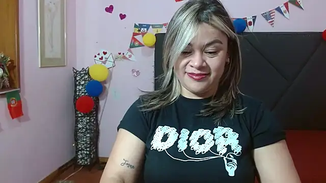 pamela echeverria online show from 15, 7, 2026