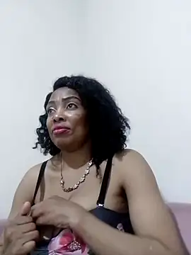 SEXYMOANSXX online show from 4, 10, 2025