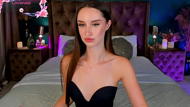 ToriSonn online show from 2, 8, 2026