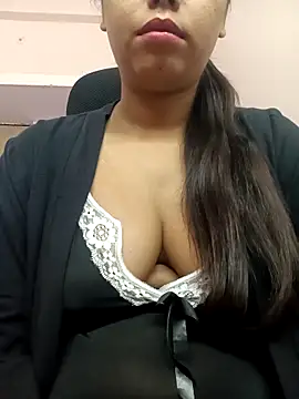 Snapshot of hotmanshi chatting on 8, 11, 2025 hotmanshi online show from 8, 11, 2025