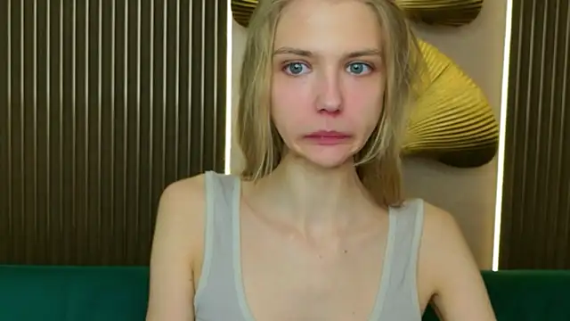 4example Chloe online show from 14, 3, 2026