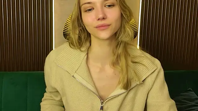 4example Chloe online show from 21, 3, 2026