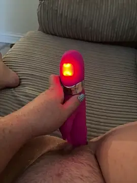 Snapshot of busty_p chatting on 19, 9, 2025 busty p online show from 19, 9, 2025