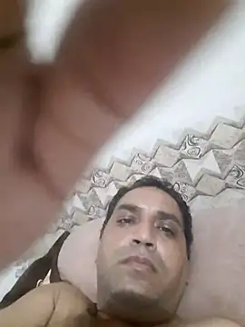 Hot-boy077 online show from 3, 11, 2025