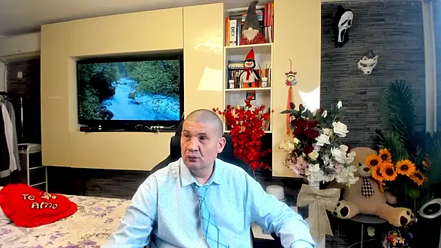 SpartacusDaddy48 online show from 30, 4, 2026