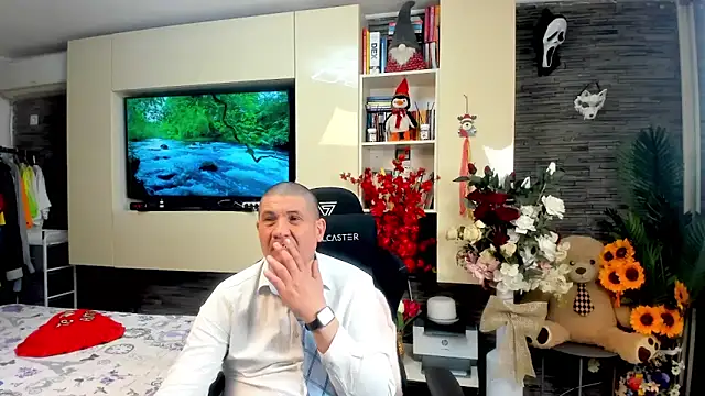 SpartacusDaddy48 online show from 3, 5, 2026
