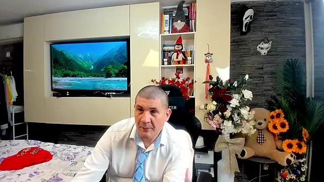SpartacusDaddy48 online show from 4, 5, 2026