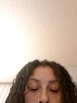 sweetnjuicyyy online show from 2, 10, 2025