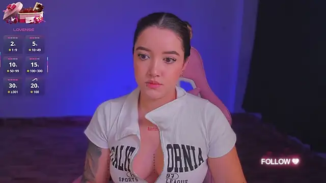 lunaarose online show from 25, 9, 2025