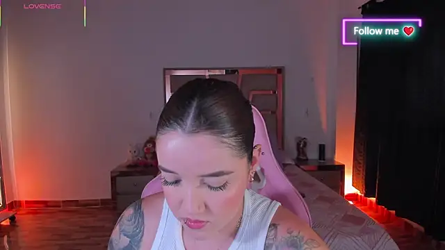 lunaarose online show from 29, 4, 2026