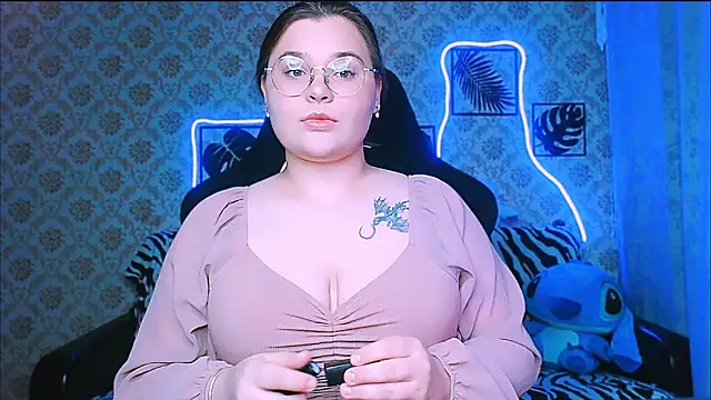 InLoveWithLife26 online show from 13, 11, 2025