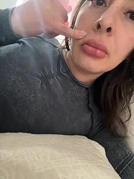 Savannah Monroe online show from 15, 3, 2026