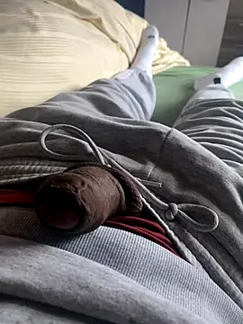 Snapshot of andrey1887 chatting on 28, 10, 2025 andrey1887 online show from 28, 10, 2025