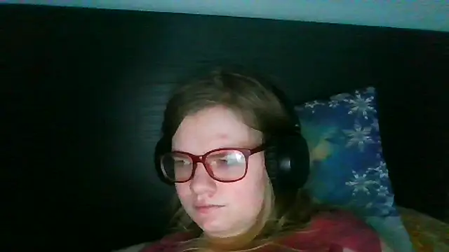 Snapshot of Moonolighta chatting on 31, 10, 2025 Moonolighta online show from 31, 10, 2025