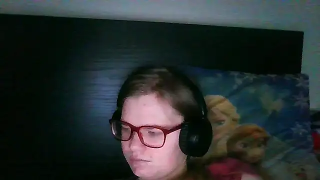 Snapshot of Moonolighta chatting on 8, 11, 2025 Moonolighta online show from 8, 11, 2025