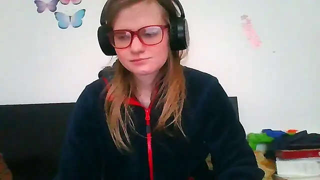 Snapshot of Moonolighta chatting on 8, 3, 2026 Moonolighta online show from 8, 3, 2026