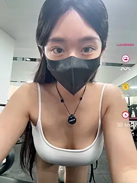 jiajia L online show from 27, 4, 2026