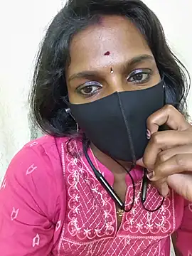 Snapshot of Honey_rosetamil chatting on 2, 7, 2026 Honey rosetamil online show from 2, 7, 2026