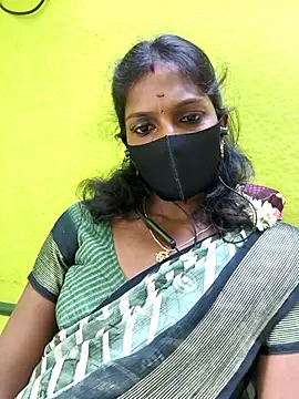 Snapshot of Honey_rosetamil chatting on 10, 7, 2026 Honey rosetamil online show from 10, 7, 2026