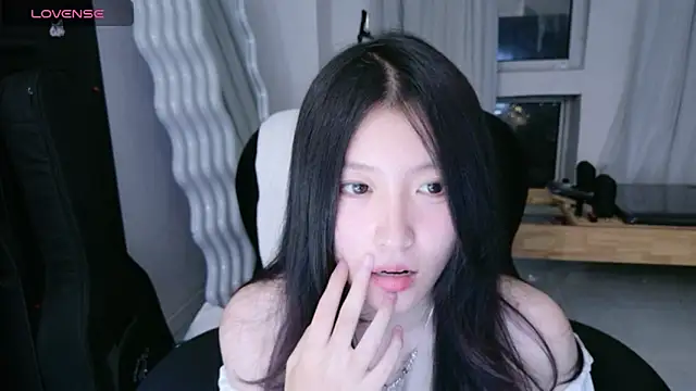 Snapshot of rainybb chatting on 8, 9, 2025 rainybb online show from 8, 9, 2025