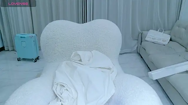 Snapshot of rainybb chatting on 5, 10, 2025 rainybb online show from 5, 10, 2025