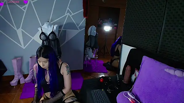 karlamoon23 online show from 28, 6, 2026