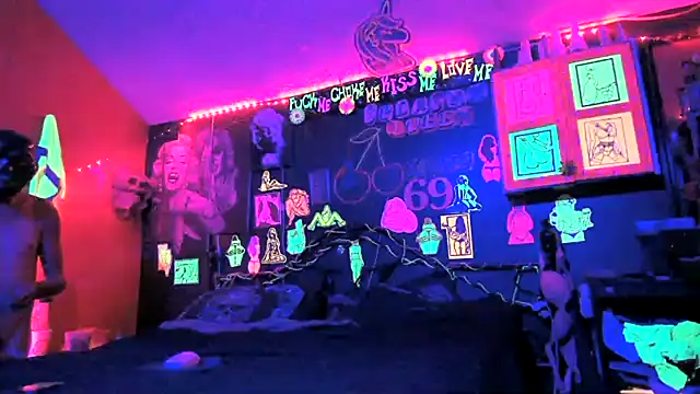 Splash Queen420 online show from 17, 7, 2026