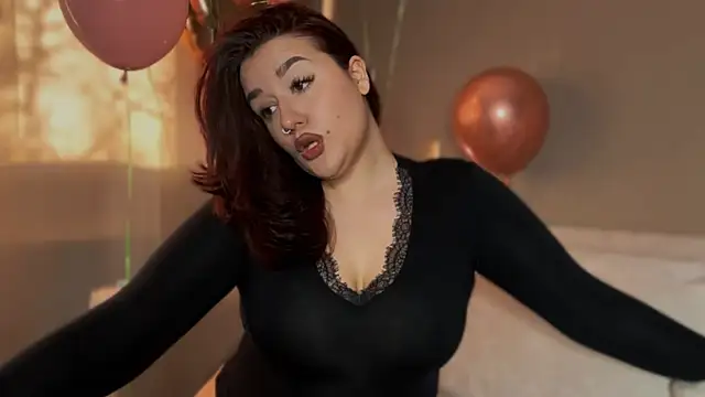 MissAdena online show from 1, 5, 2026