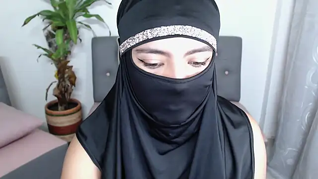 jade nassar online show from 6, 10, 2025