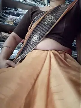 Snapshot of indianhotwife639 chatting on 15, 9, 2025 indianhotwife639 online show from 15, 9, 2025