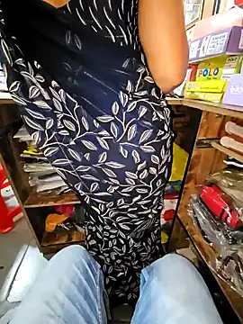 Snapshot of indianhotwife639 chatting on 18, 1, 2026 indianhotwife639 online show from 18, 1, 2026