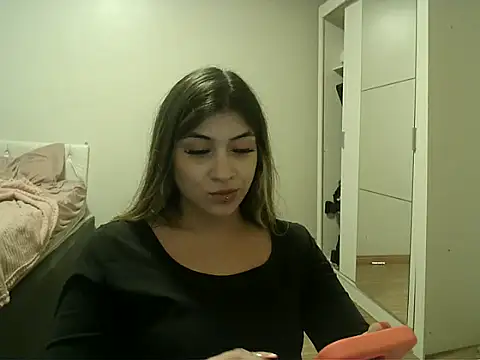 Becca B online show from 26, 4, 2026