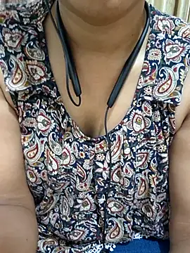 Queen Nora online show from 4, 6, 2026