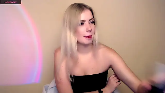 AliceHotty  online show from 20, 11, 2025