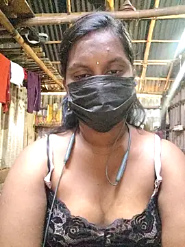 Snapshot of Tamildivya18 chatting on 6, 11, 2025 Tamildivya18 online show from 6, 11, 2025