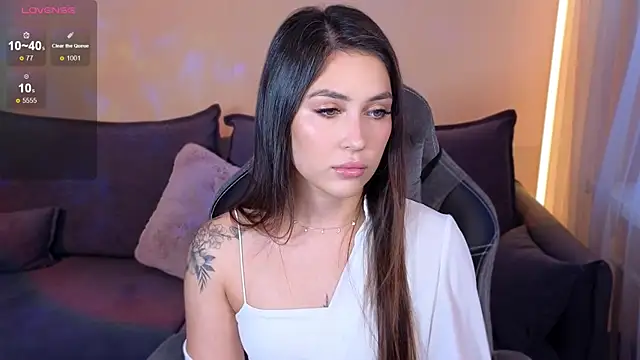 Snapshot of CarolineGuthrie chatting on 2, 10, 2025 CarolineGuthrie online show from 2, 10, 2025