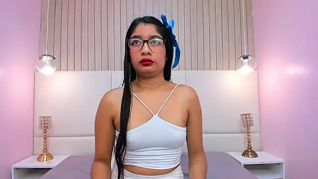 MelanyWayne  online show from 29, 4, 2026