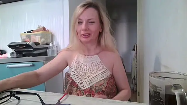 Snapshot of Sweetmurrr chatting on 26, 6, 2026 Sweetmurrr online show from 26, 6, 2026