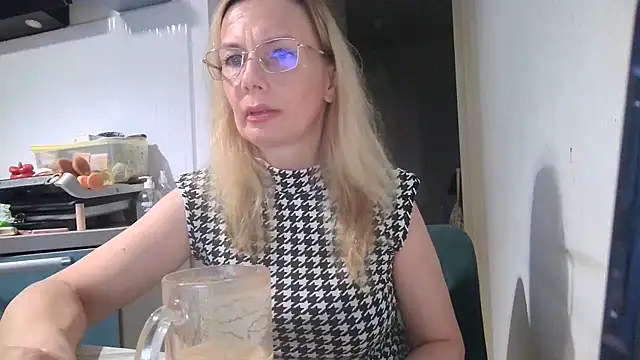 Snapshot of Sweetmurrr chatting on 14, 7, 2026 Sweetmurrr online show from 14, 7, 2026