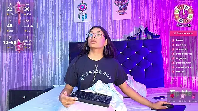 Hailey johnsonn online show from 30, 9, 2025