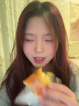 Snapshot of mimi9420 chatting on 2, 11, 2025 mimi9420 online show from 2, 11, 2025