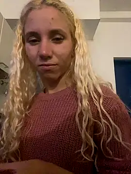 Snapshot of Bruna551 chatting on 1, 11, 2025 Bruna551 online show from 1, 11, 2025