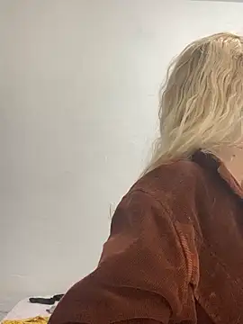 Bruna551 online show from 5, 12, 2025