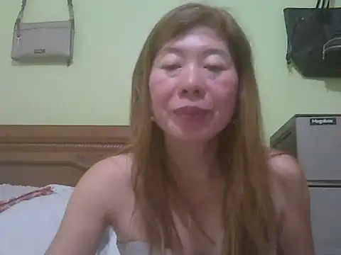 Sexyjenny4u online show from 7, 4, 2026