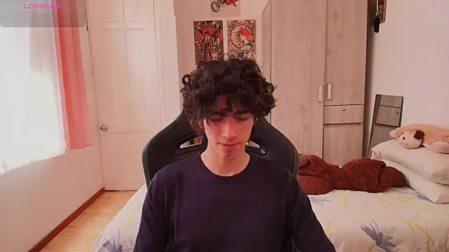 Nude Boy18 online show from 30, 4, 2026