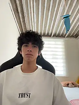 Nude Boy18 online show from 24, 6, 2026
