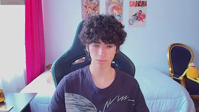 Nude Boy18 online show from 3, 7, 2026